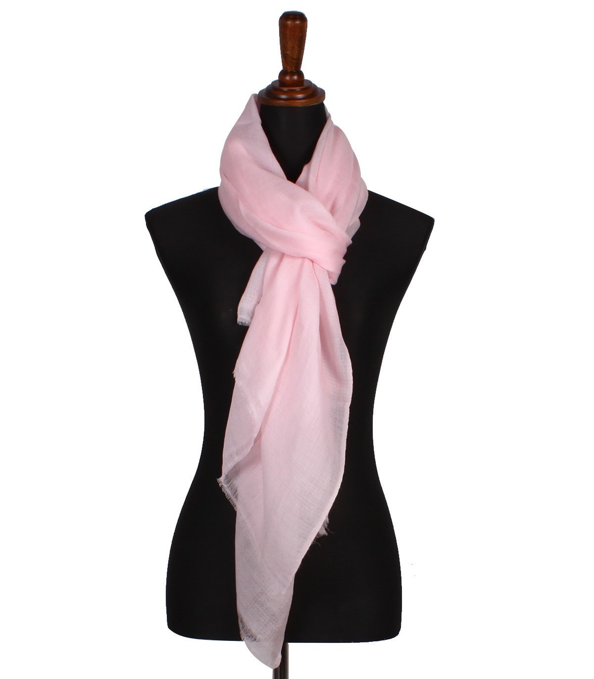 From the Himalayas to Your Wardrobe: Shopping Online for Authentic Pashmina Scarves from Nepal